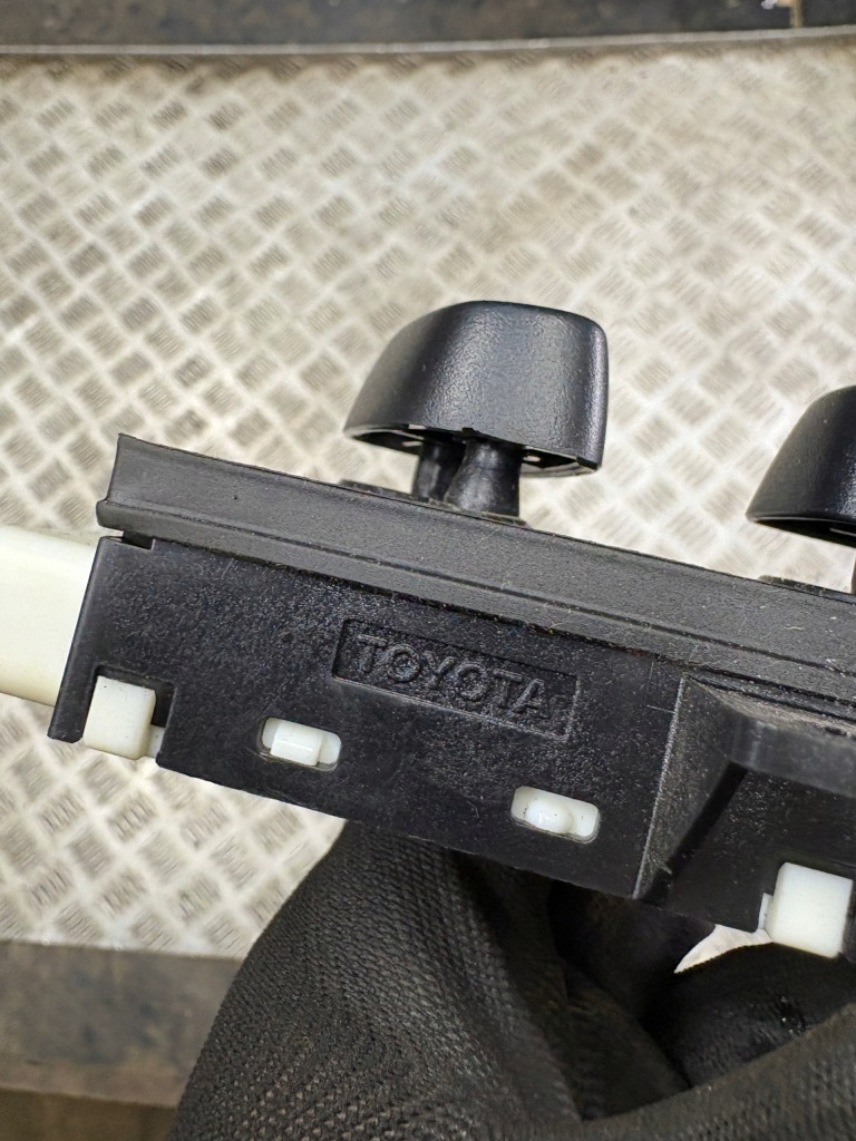 фото №5, Кнопки regualcji сиденье управление сиденье правого lexus nx 300