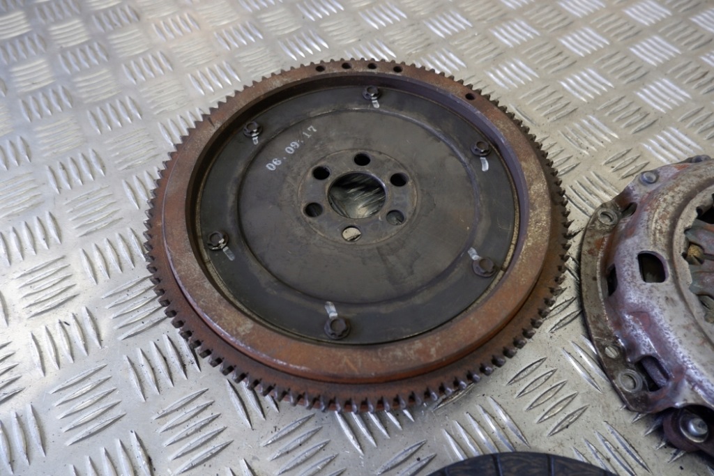 фото №7, Комплект зчеплення toyota yaris _p9_ 3125059635 1.3l бензиновий 63kw 2006