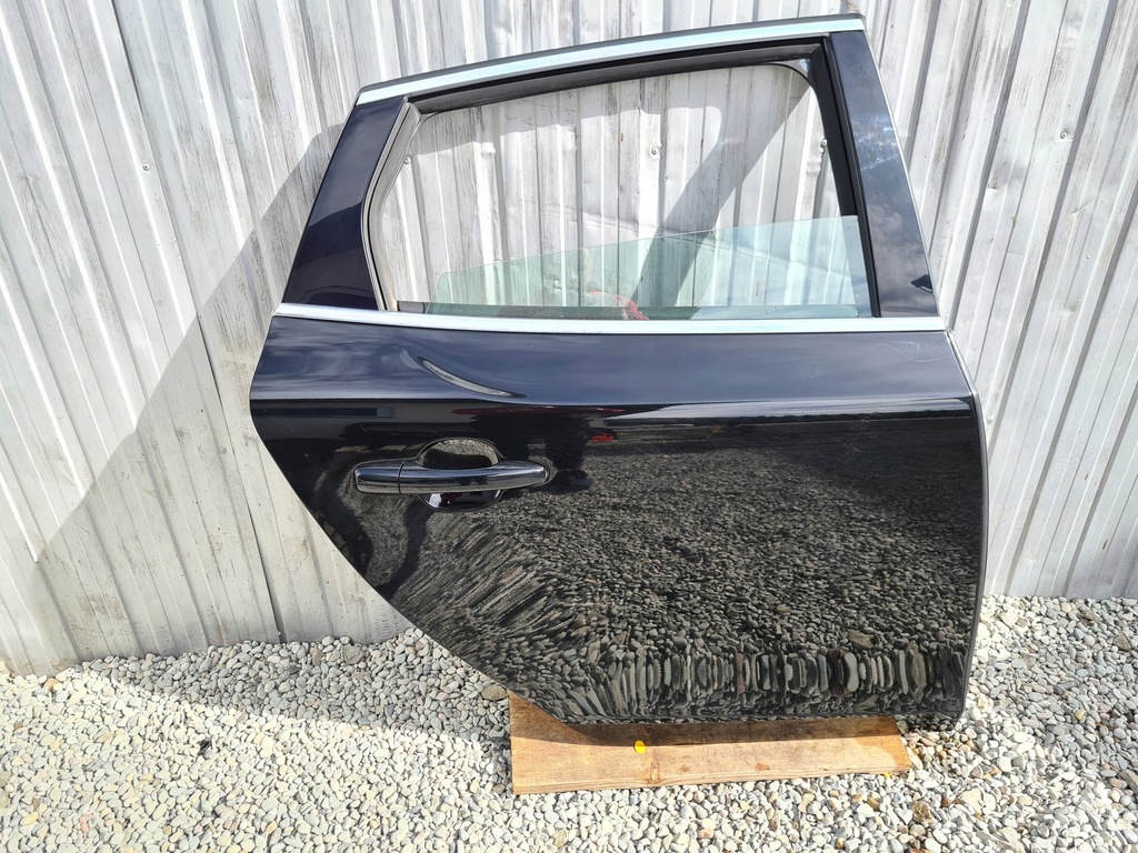 фото №1, Volvo v40 ii дверь правый задняя полный цвет 019 - 26