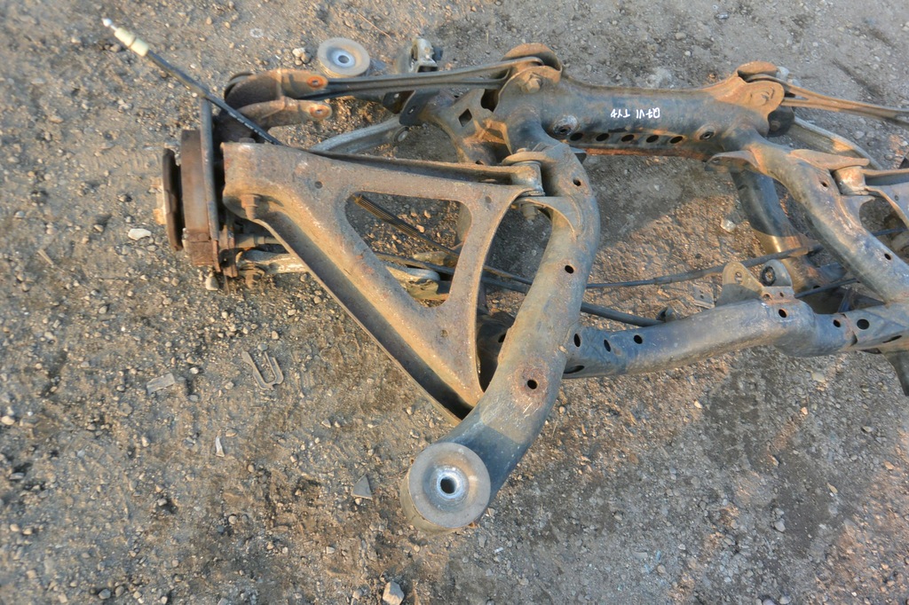 фото №6, Подрамник подрамник рычаг поворотный кулак задняя audi q7 4l