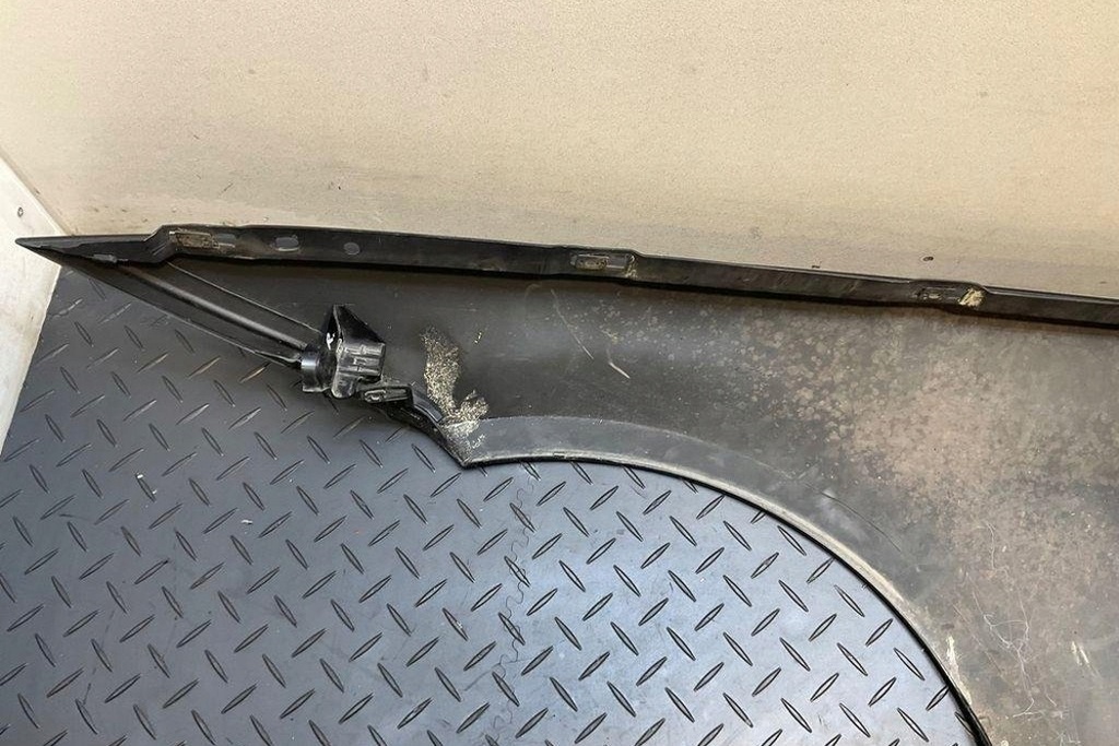 фото №15, Крыло передний правый bmw 3 coupe e92 7168988 3.0l бензиновый 2008