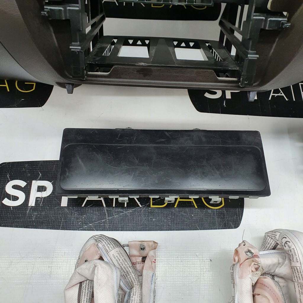 фото №9, Superb iii приборная панель панель  подушки безопасности ремни подушка безопасности