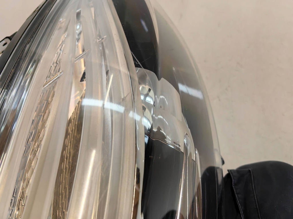 фото №15, Renault scenic iii lift - лампа линза правая polecam