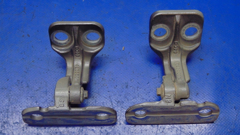 фото №1, Петлі двері правий перед комплект land rover discovery sport 14-24r