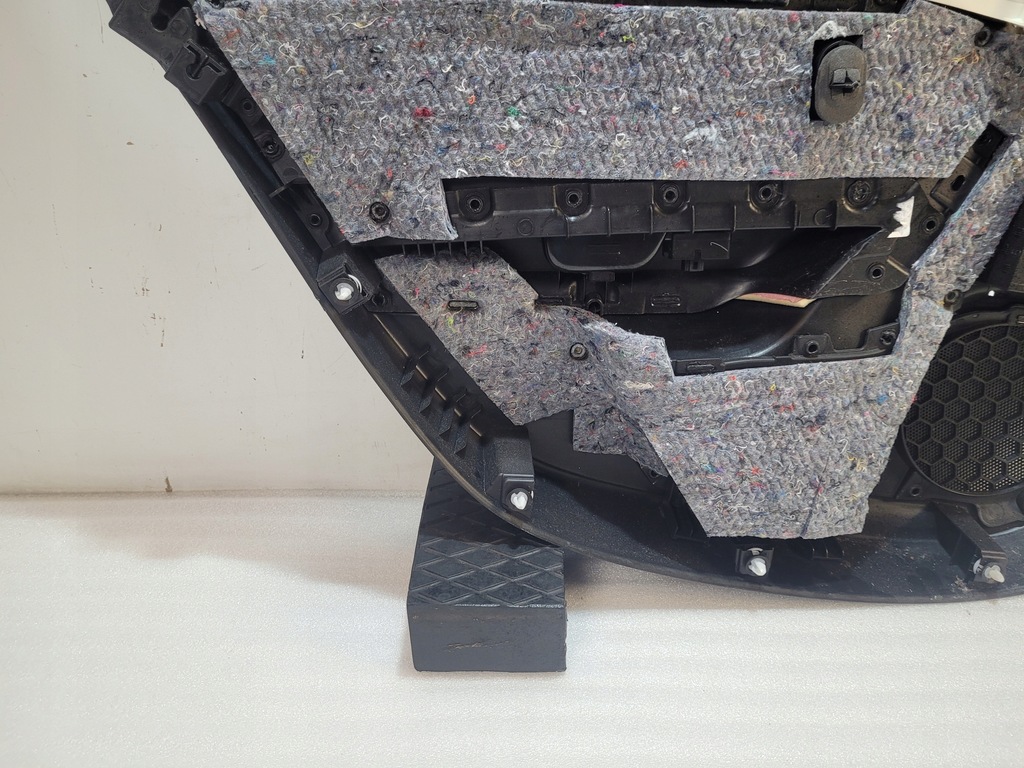 фото №10, Megane iv gt обивка обшивка дверь правый задняя led