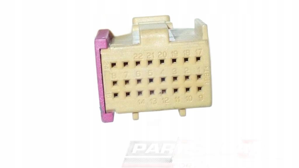 фото №6, Колодка соединитель штекер коричневый różowa audi 4a0972603