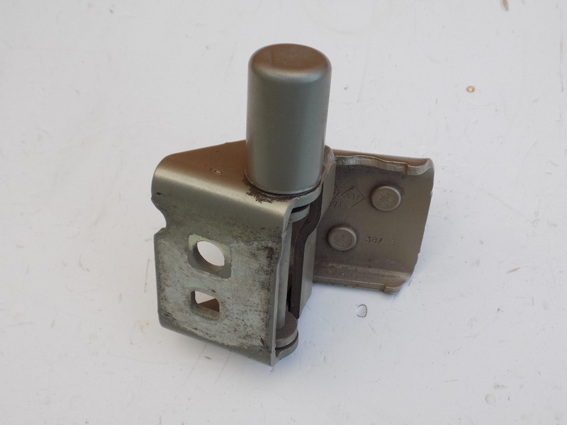 фото №1, Modus ограничитель дверь правый задняя задний ted12