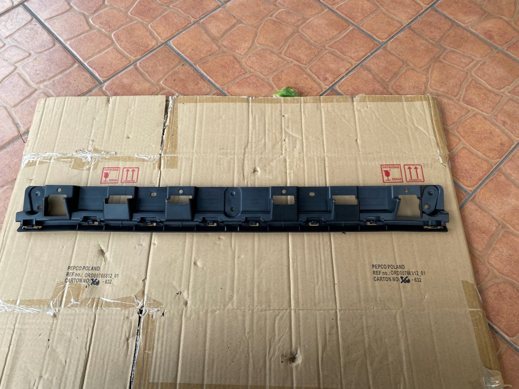 фото №1, Ford puma mk2 направляющая бампера кронштейн задняя середина