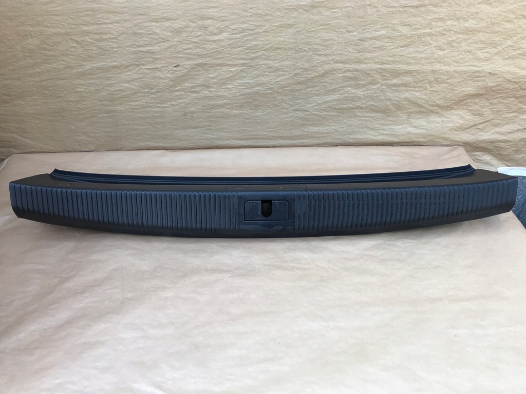 фото №8, Audi a8 d3 защита молдинг багажника 4e0863471b