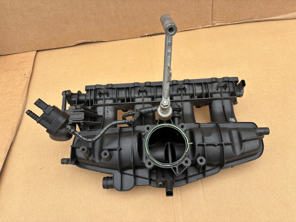 фото №1, Audi a6 коллектор всасывающий 06h133185bh