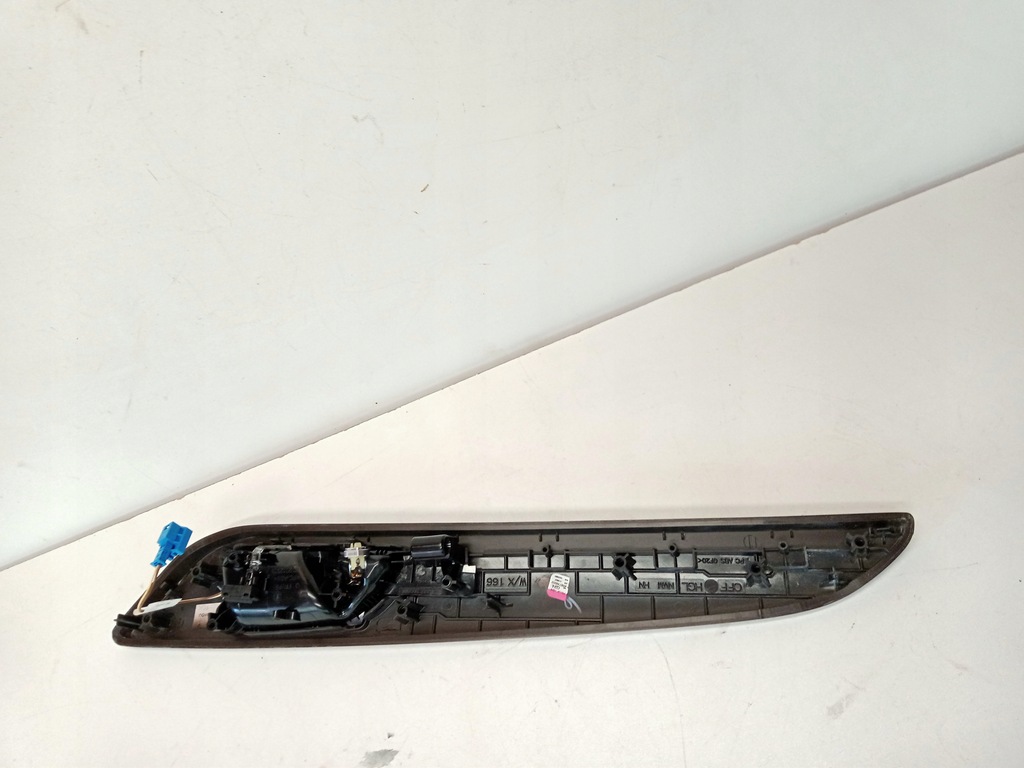 фото №10, Mercedes gle w166 dekor дверь правый левый перед a1667200222 правый левый задняя