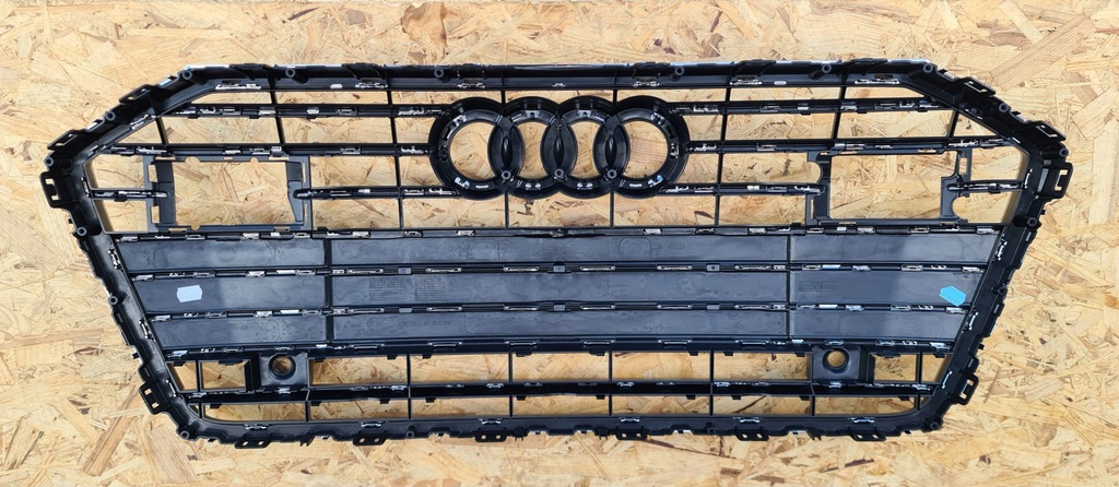 фото №2, Audi a6 c8 решітка радіатора решітка радіатора s line радар 4k0