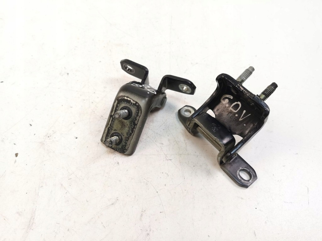 фото №1, Suzuki grand vitara ii 2010 правая сторона петли