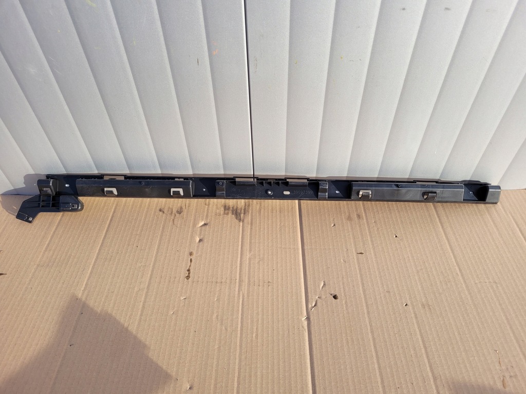 фото №1, Opel crossland направляющая кронштейн бампера задняя молдинг