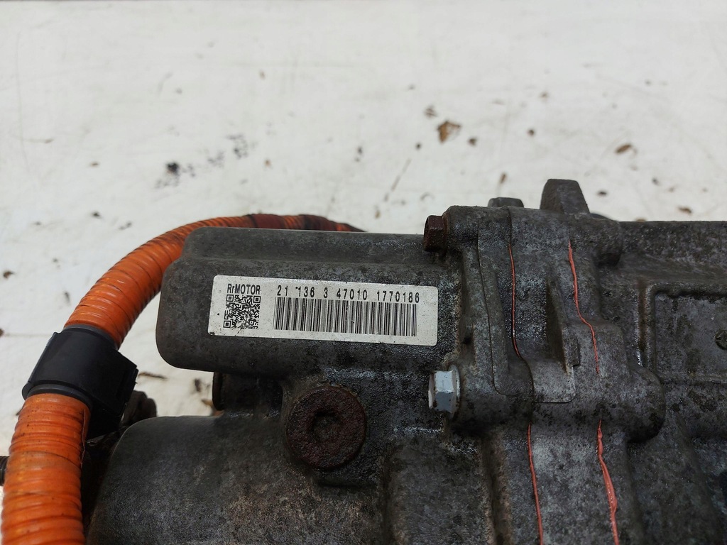 фото №5, Toyota prius iv 1.8eh hybrid 4x4 двигун електричний задня