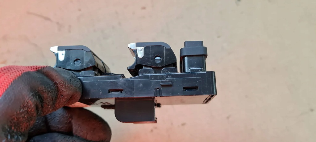 фото №6, Q3 83a панель переключатель окон левый перед 83a959851c