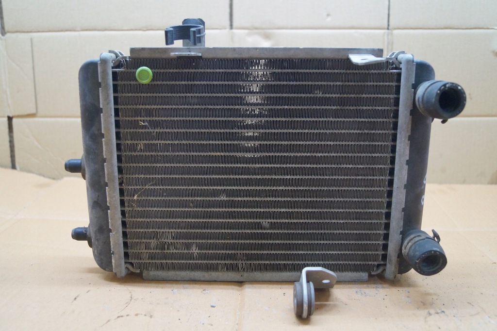 фото №5, Радиатор wody audi s4 b6 b7 8e0121212k