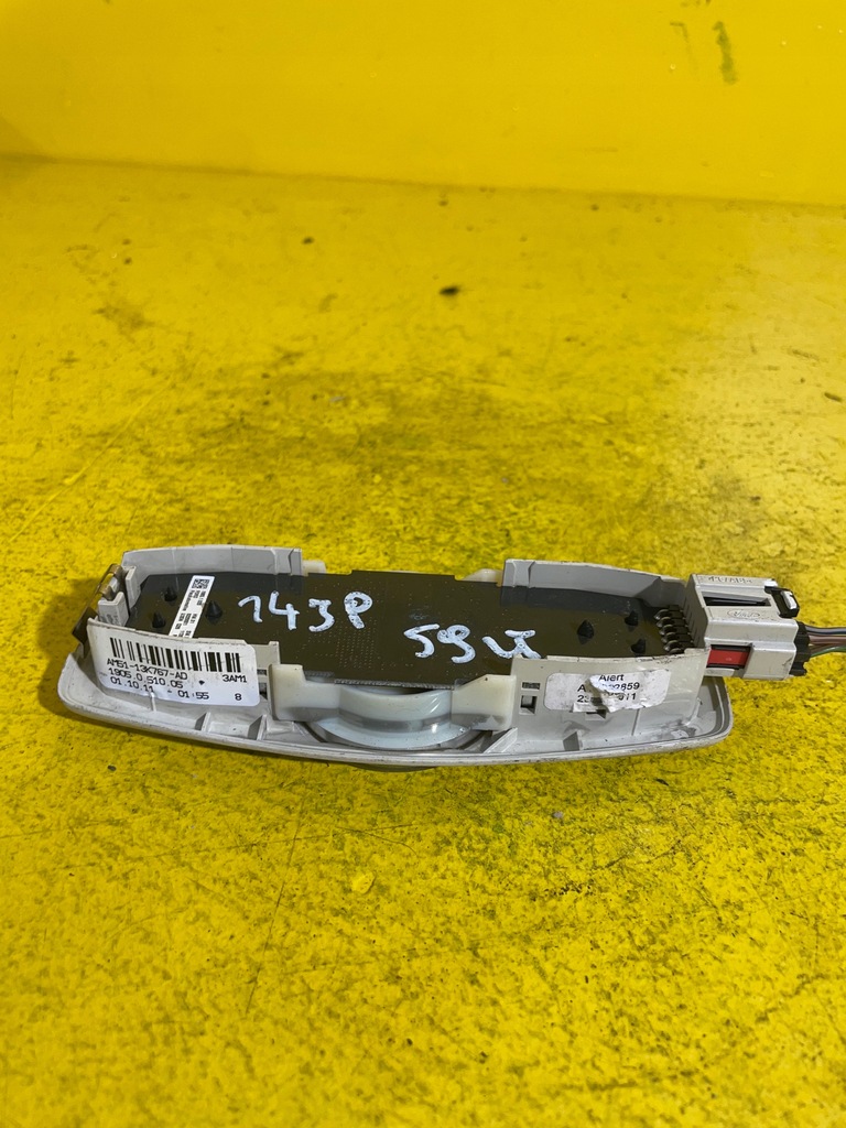 фото №6, Ford focus mk3 - лампа стельовий 0220001