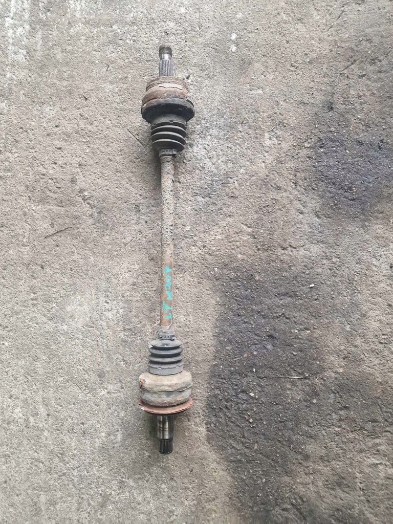 фото №1, Mercedes w204 2.2 привідний вал лівий задня