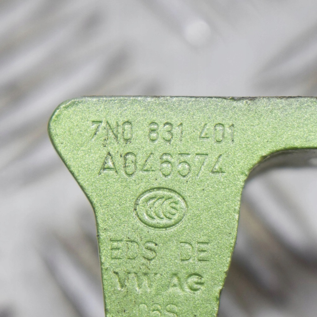 фото №7, Skoda citigo 2015 левая сторона петля верхний дверь