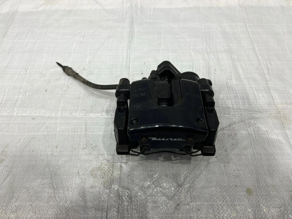 фото №1, Maserati levante суппорт тормозной задняя задний