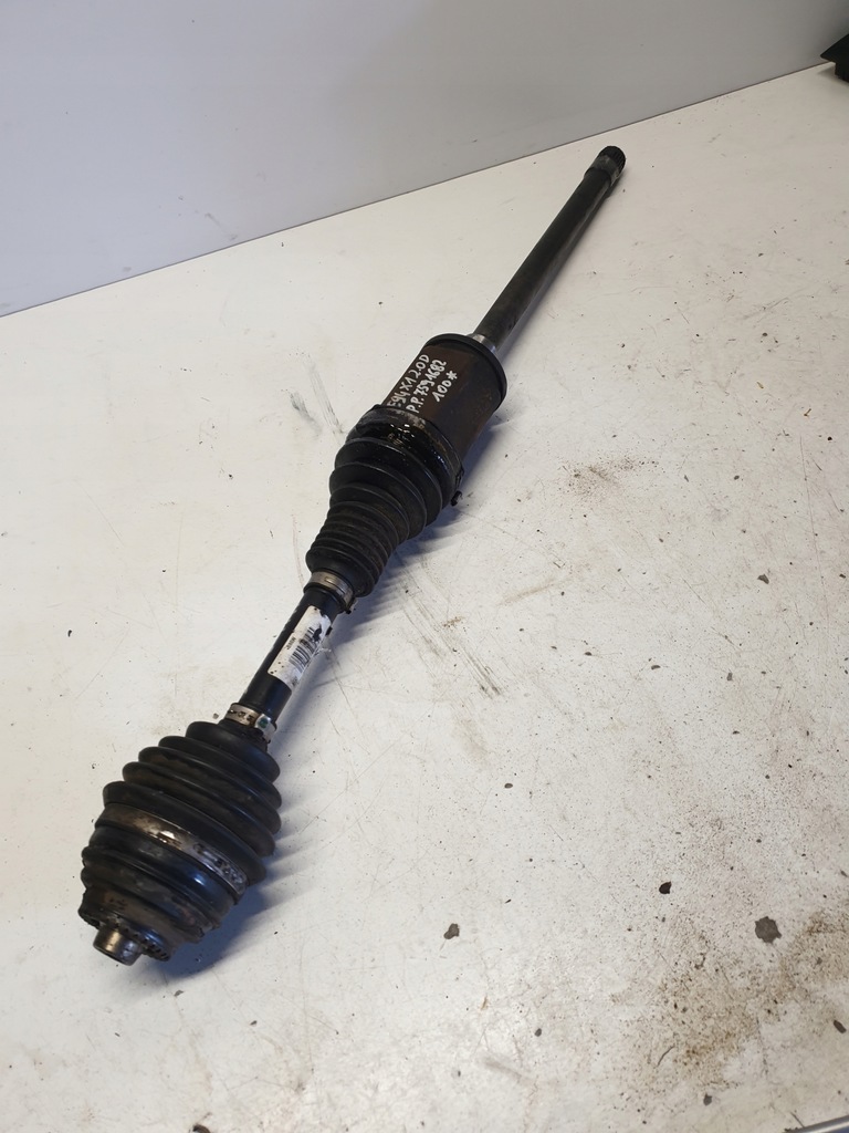 фото №1, Bmw x1 e84 7591682 приводной вал правая правый перед 2.0