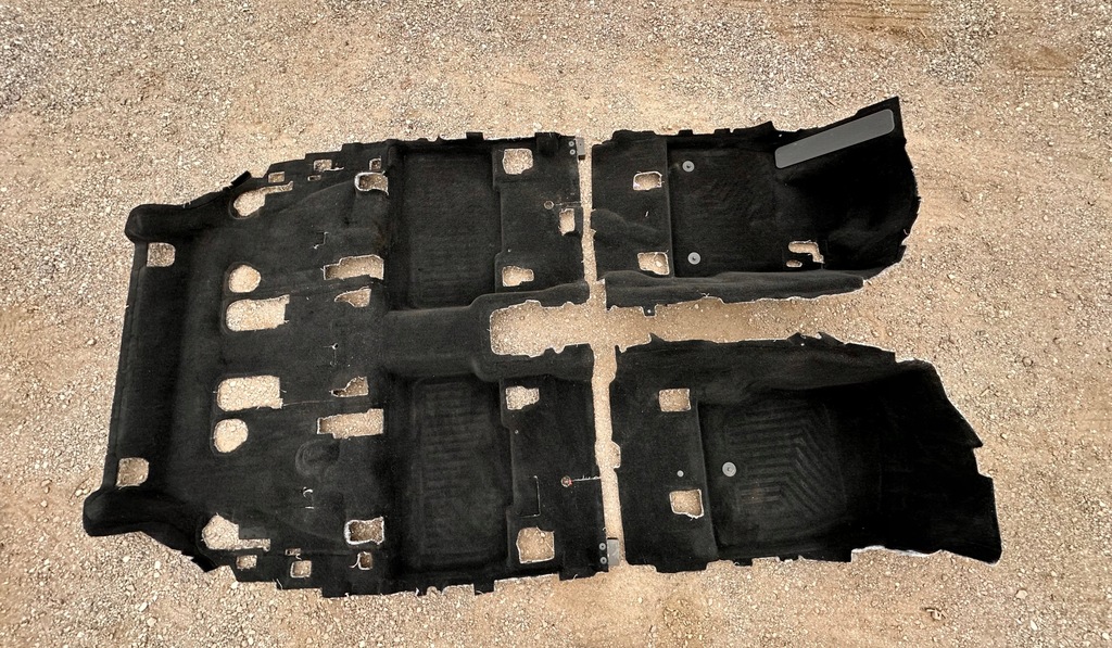 фото №11, Коврик обшивка пол салона комплект ford explorer 2020+