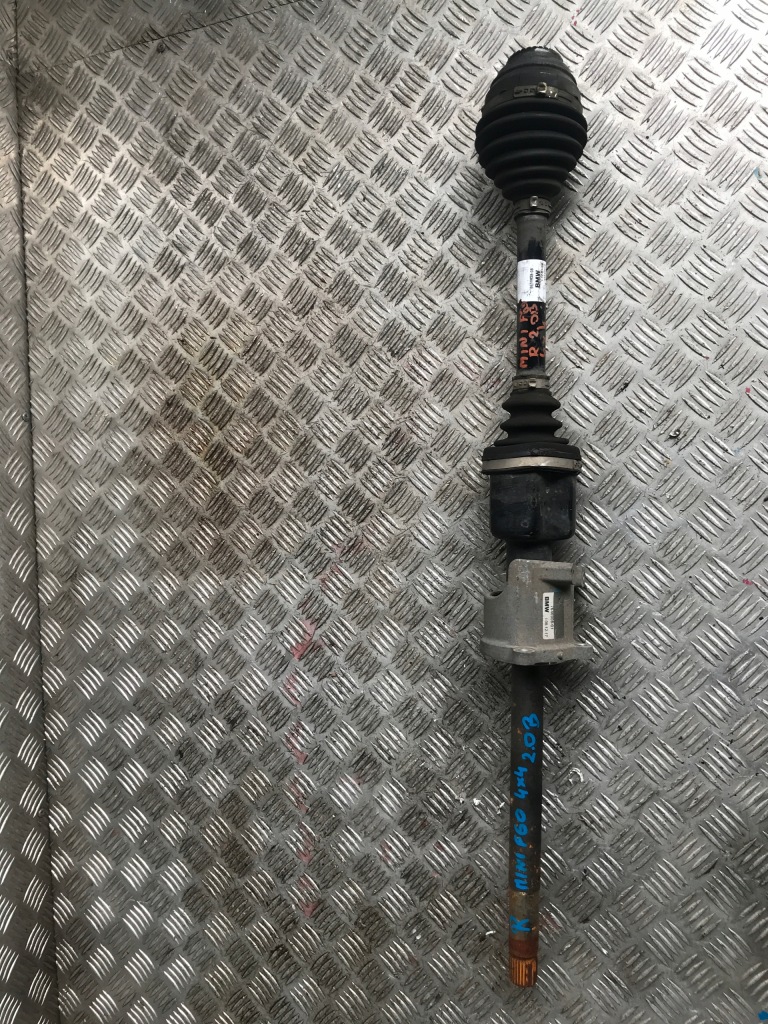 Купити Mini cooper f60 привідний вал передня 8611938-08