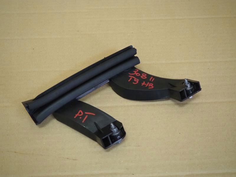 фото №1, Напрямна скло двері правий задня peugeot 308 ii