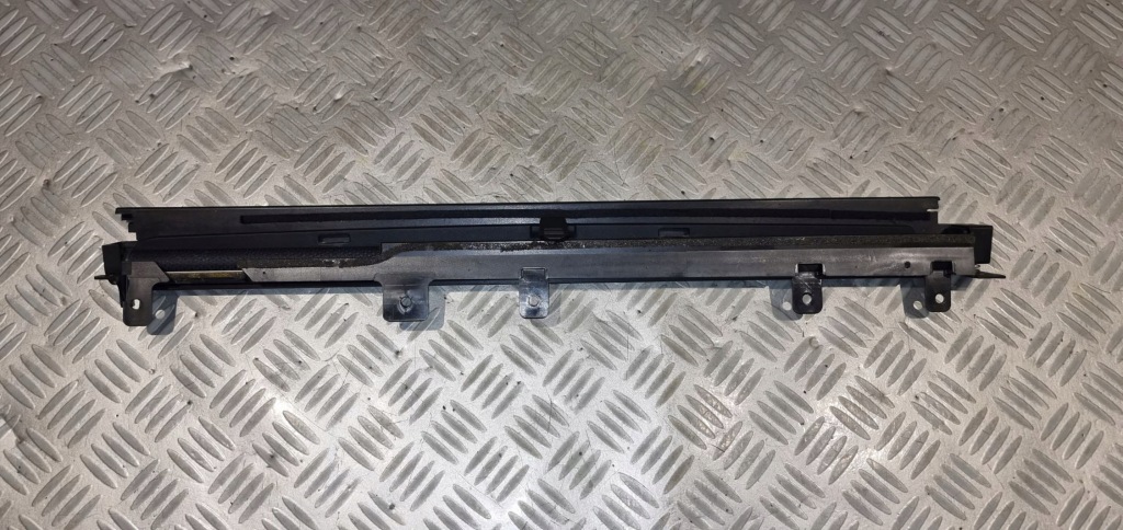 Bmw 5 e61 универсал touring шторка стекло дверь правый  задний большая стекло 7079422 04r в Украине