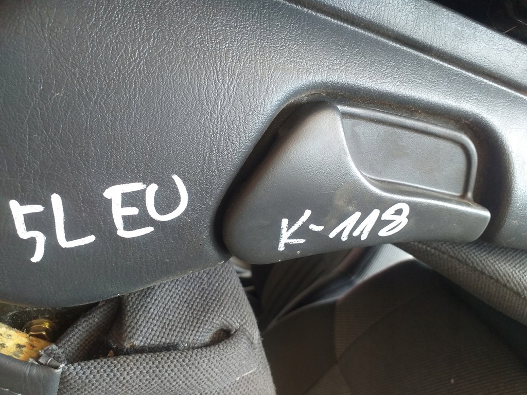 фото №5, Toyota celica v 5 сидіння сидіння заднє сидіння