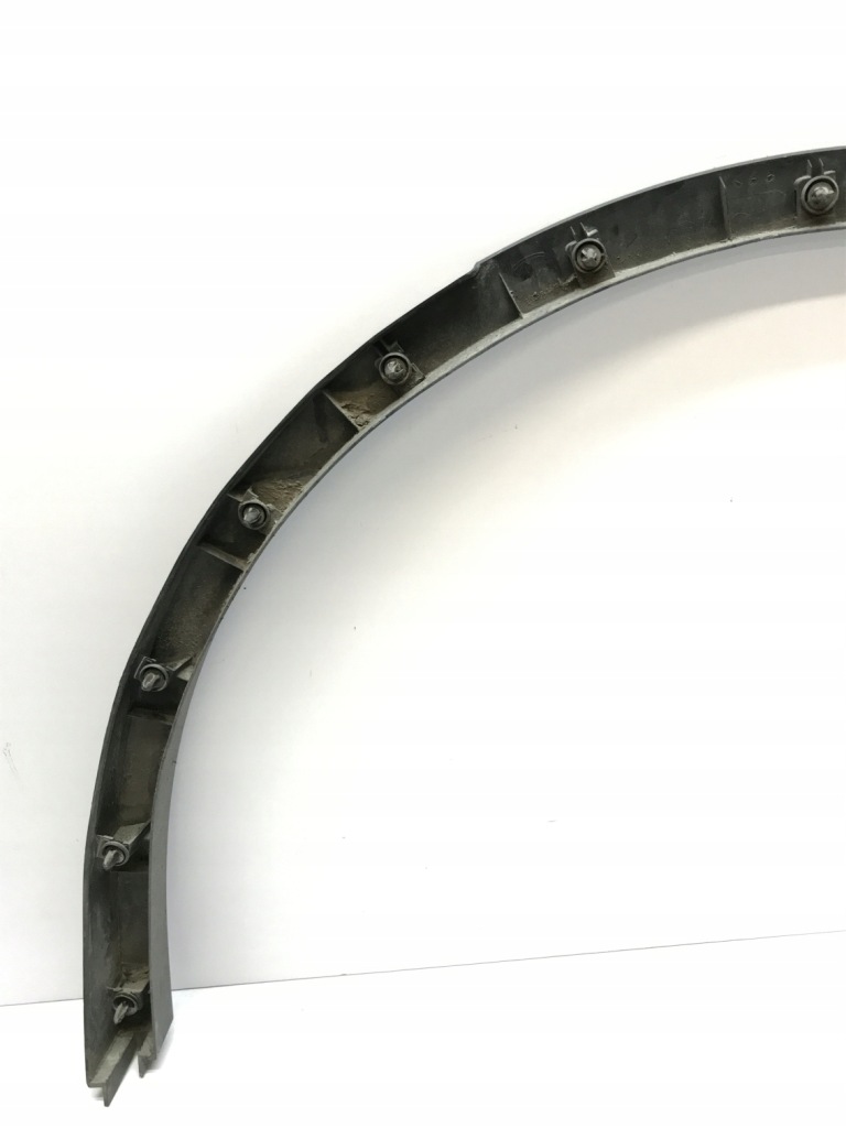 фото №7, Tesla y молдинг крыла правый задняя 1683862-00-a