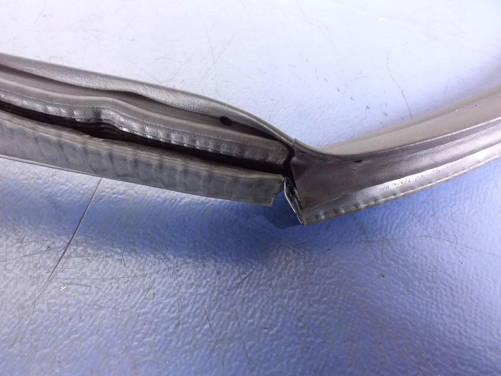 фото №4, Bmw 5 g30 g31 прокладка дверь правый перед