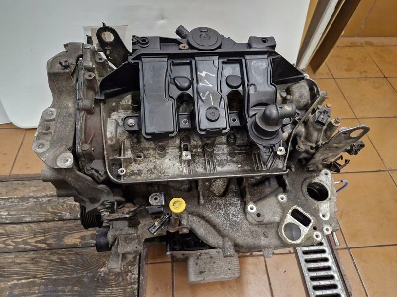 Renault trafic 3 3 vivaro b 1.6 blue hdi e-hdi двигатель стойку r9mh413 Киев