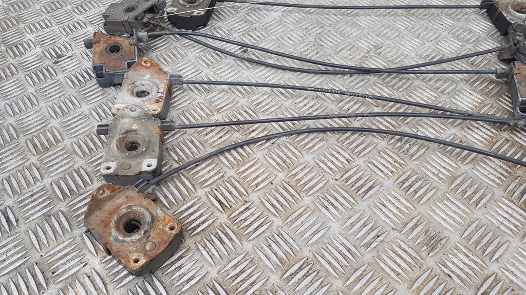 фото №14, Bmw 3 e46 замок замки капот трос левый + правый комплект