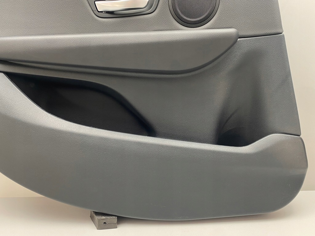 фото №4, Bmw 2 f46 обшивка обивка дверь piano led