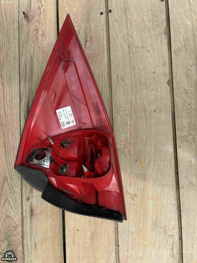 фото №2, Лампа задняя левая левый задняя renault megane ii 8200417345