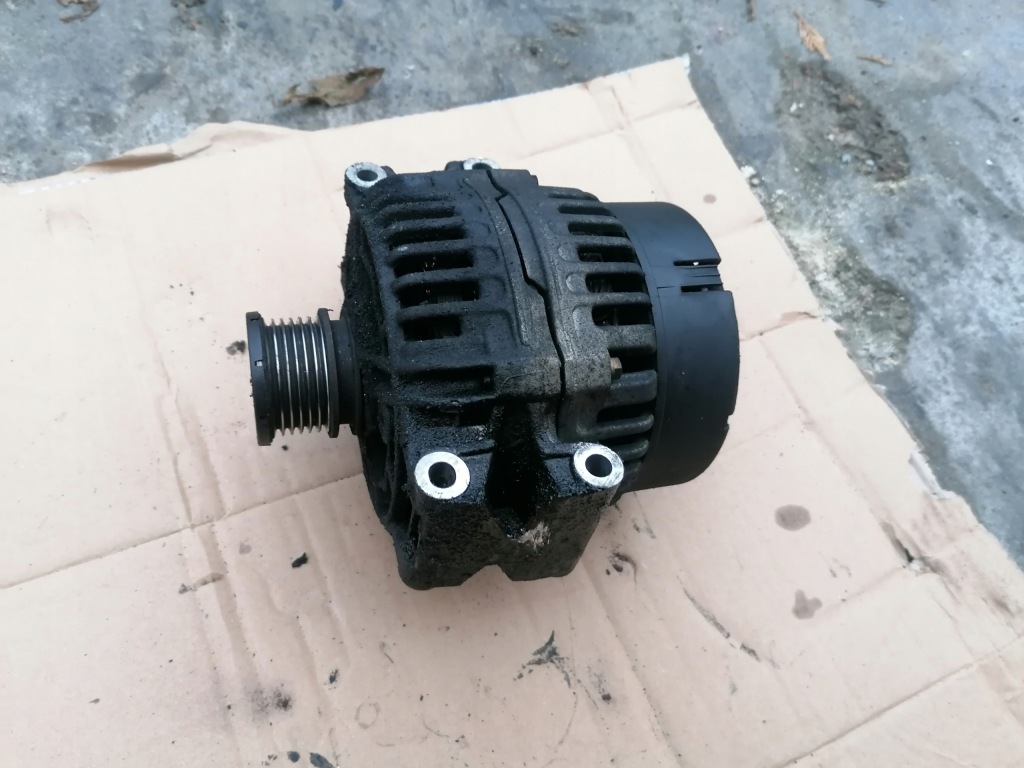 Купити Генератор mercedes sprinter vito 0111547002