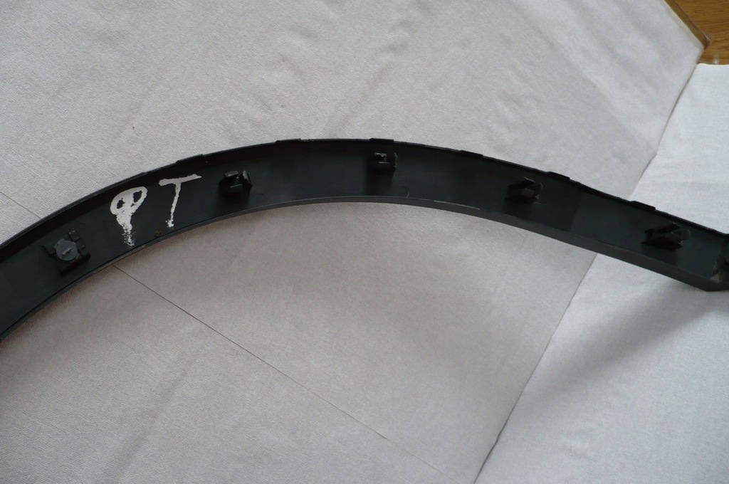 фото №14, Vw tiguan ii 2 2016- молдинг крила права задня