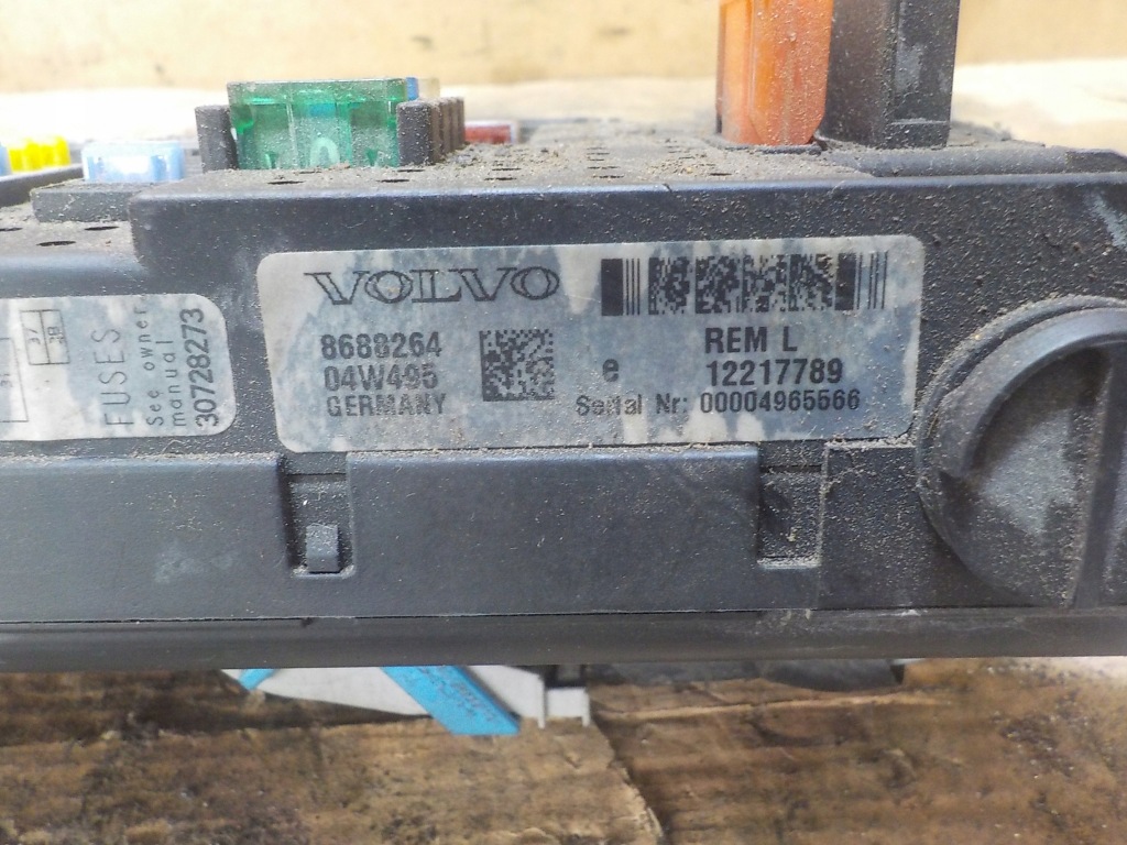 фото №3, Коробка запобіжників volvo s60 8688264