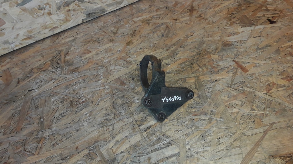 фото №4, Nissan almera tino 2,2 di o5 r опора полуось