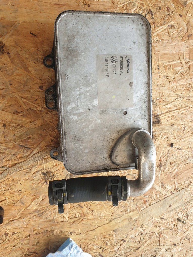 фото №1, Радиатор масла a6 c7 3.0tdi 059117015e