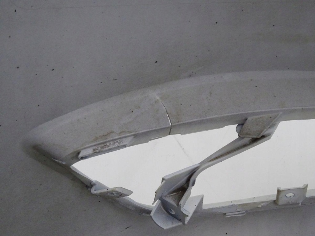 Opel insignia a 13-17 рестайлінг  бампер перед z40r 22787147 Зі Шроту