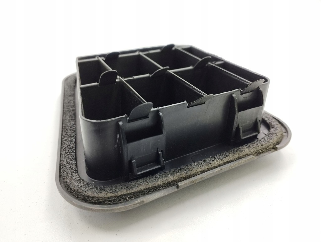 фото №7, Hyundai veloster 2012 решітка вентиляційна pod бампером заднім