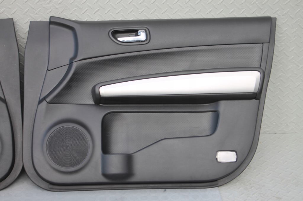 фото №1, Обивка дверь обшивка правый перед x-trail t31 07-