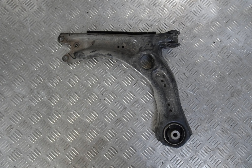 фото №1, Vw taigo - важіль лівий