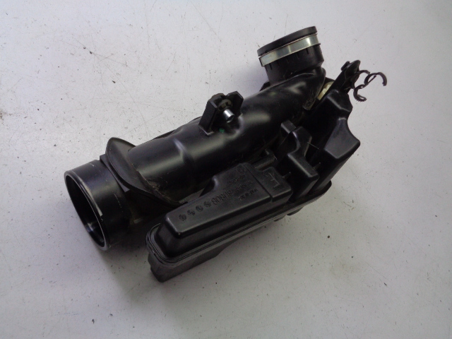 Труба шланг воздуха renault austral 1.3 tce 2022 rok Доставка