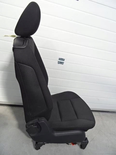 фото №7, Сиденье правый перед mercedes w245 nr158