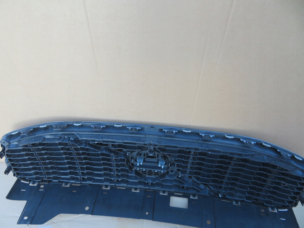 фото №14, Решітка радіатора решітка радіатора pod камера volvo xc60 ii r-design 31457464