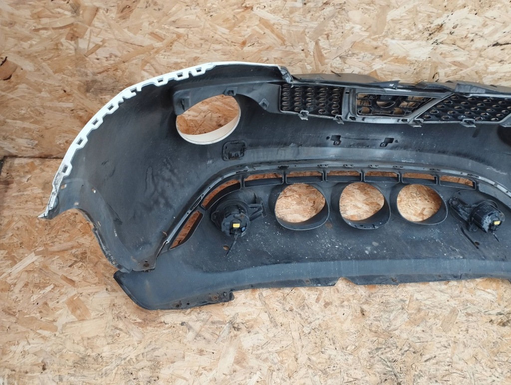 Бампер перед комплектний  nissan juke f15 10/14 Оригінал